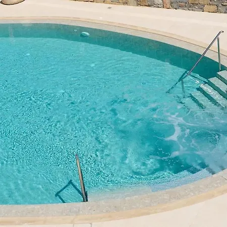 Apartment New Cozy In Crete Coast With Pool And Dining Area
