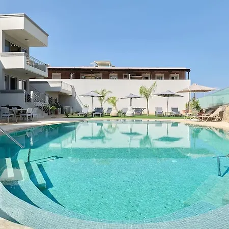 Apartment New Cozy In Crete Coast With Pool And Dining Area