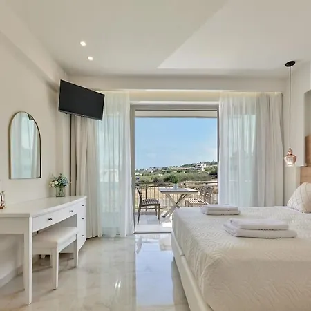 New Cozy In Crete Coast With Pool And Dining Area Magnisía