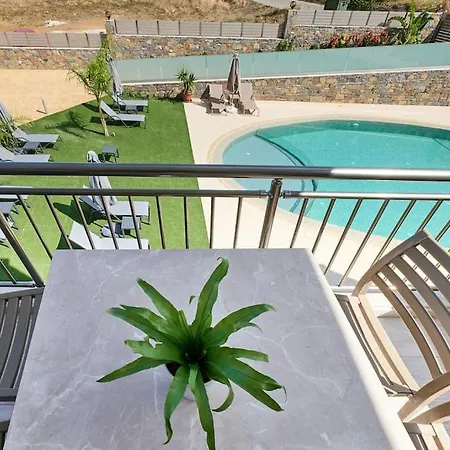 New Cozy In Crete Coast With Pool And Dining Area