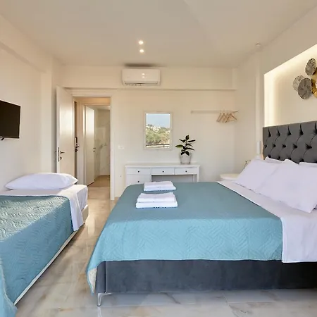 New Cozy In Crete Coast With Pool And Dining Area Magnisía