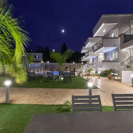 New Cozy In Crete Coast With Pool And Dining Area Apartment Magnisía